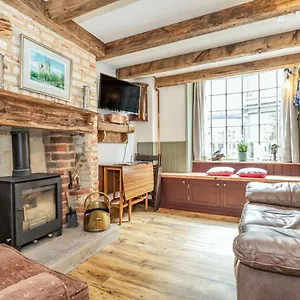  Holiday home 48 High Street United Kingdom