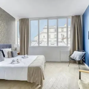 Sacre-coeur Modern 4bd With Sauna For 10 Guests! Paris